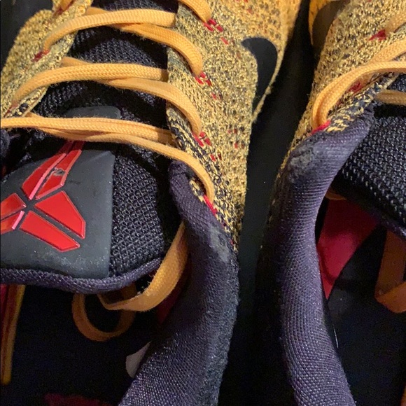 Nike Kobe 11 Elite Low Bruce Lee Flyknit - Picture 8 of 8